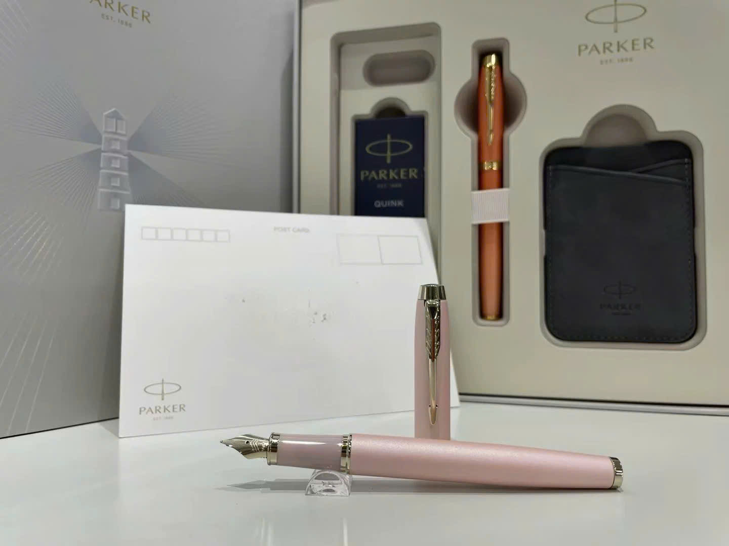 Bút máy Parker IM Pink GT